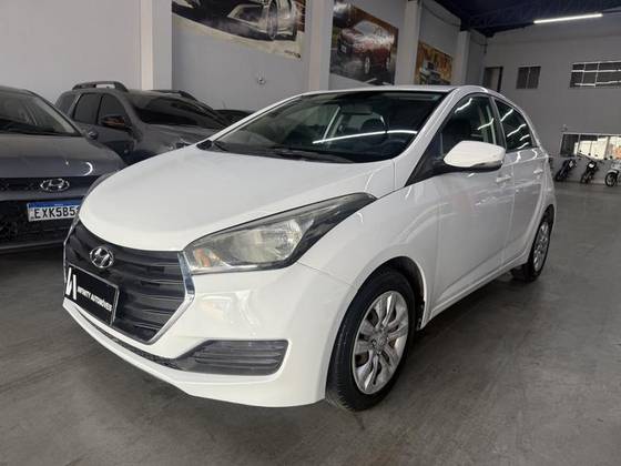 HYUNDAI HB20 1.0 COMFORT PLUS 12V FLEX 4P MANUAL